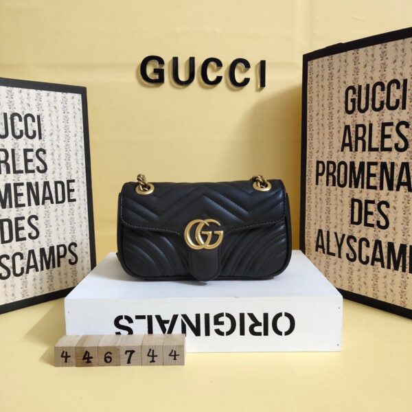 Modern Style Trendy GG Handbag 37