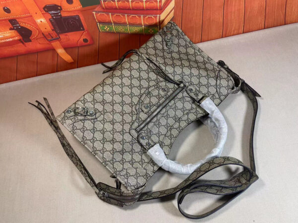 Modern Style Trendy GG Handbag 281