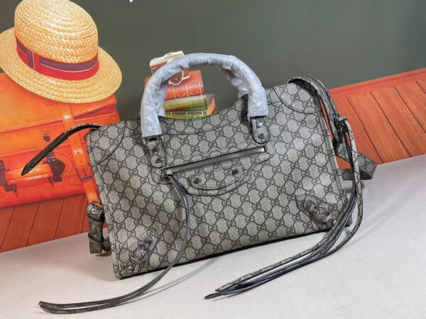 Modern Style Trendy GG Handbag 281