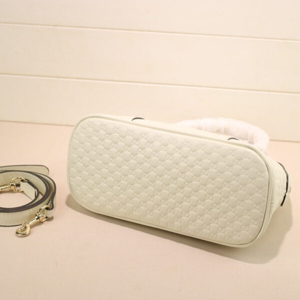 Modern Style Trendy GG Handbag 240