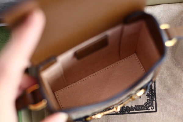 Modern Style Trendy GG Handbag 239