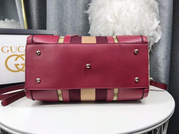 Modern Style Trendy GG Handbag 220