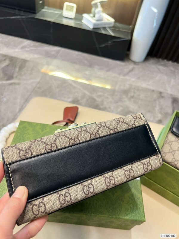 Modern Style Trendy GG Handbag 009