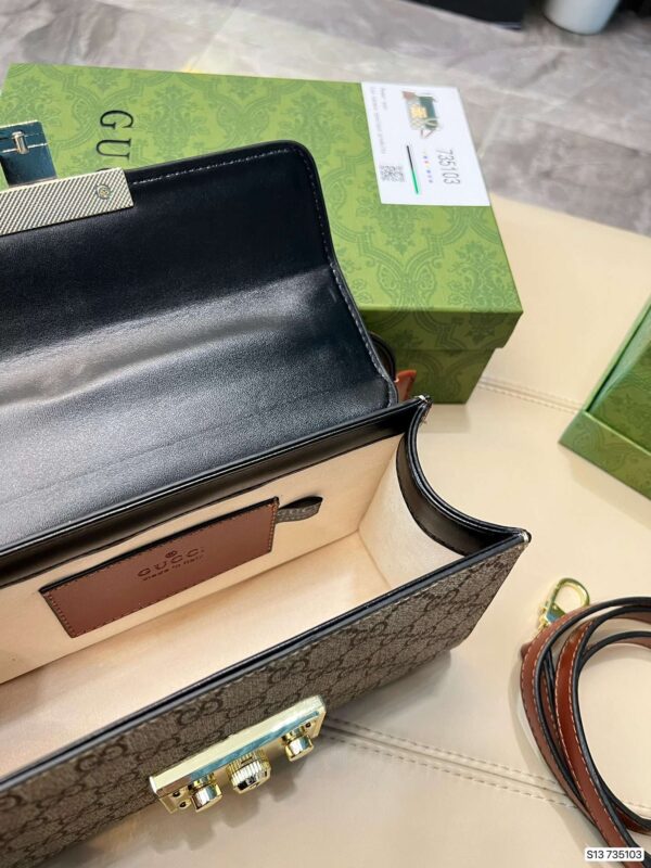 Modern Style Trendy GG Handbag 008