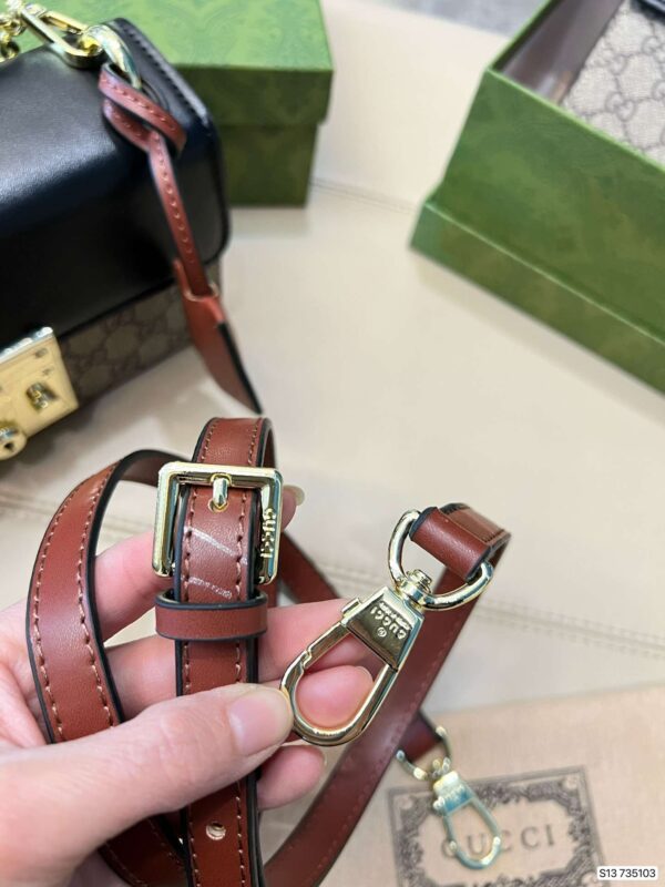 Modern Style Trendy GG Handbag 008