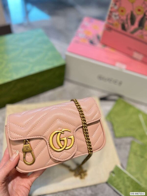 Modern Style Trendy GG Handbag 007