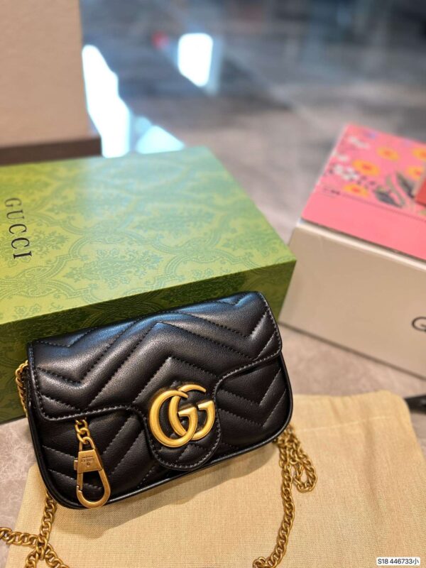 Modern Style Trendy GG Handbag 007
