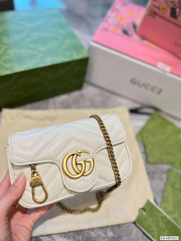 Modern Style Trendy GG Handbag 007