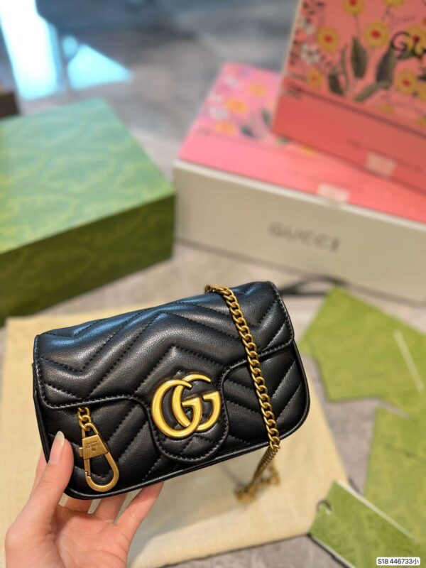 Modern Style Trendy GG Handbag 007