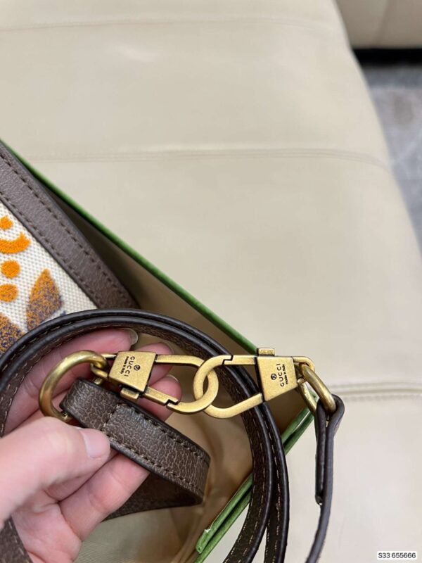 Modern Style Trendy GG Handbag 002