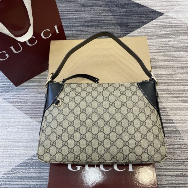 GG Emblem Small Shoulder Bag 815216