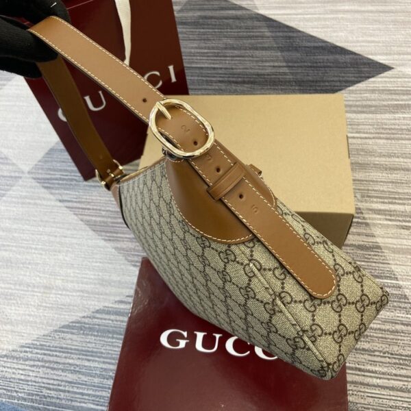 GG Emblem Small Shoulder Bag 815216