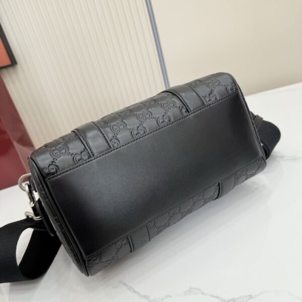 GG Emblem Small Duffle Bag 855789