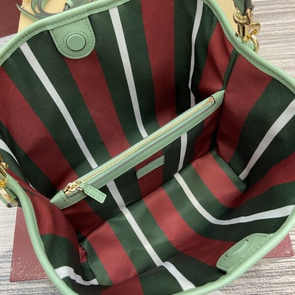 GG Emblem Small Bucket Bag 815103-1