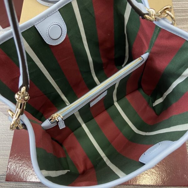 GG Emblem Small Bucket Bag 815103-1