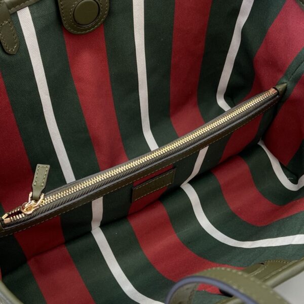 GG Emblem Medium Tote Bag 815214-3
