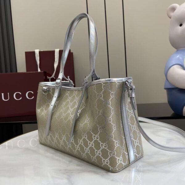 GG Emblem Medium Tote Bag 815214-2