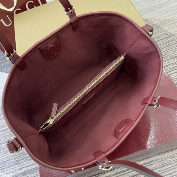 GG Emblem Medium Tote Bag 815214-1