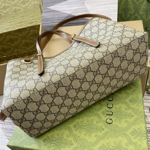 GG Emblem Medium Tote Bag 815214