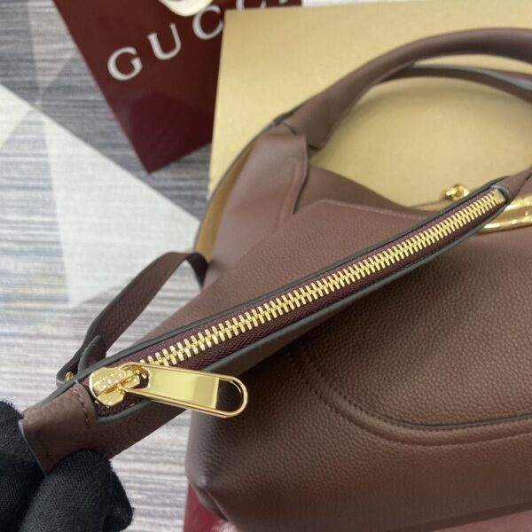 GG Softbit Maxi Shoulder Bag 837466-1