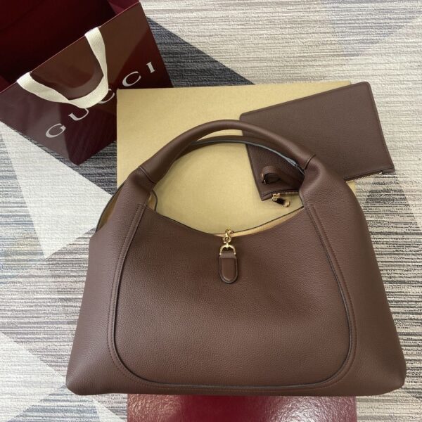 GG Softbit Maxi Shoulder Bag 837466-1