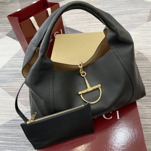 GG Softbit Maxi Shoulder Bag 837466-1