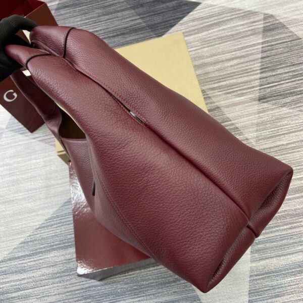 GG Softbit Maxi Shoulder Bag 837466-1