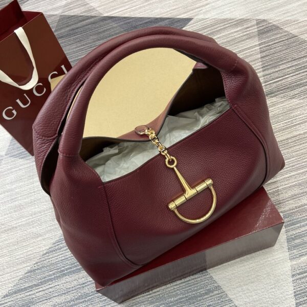 GG Softbit Maxi Shoulder Bag 837466-1
