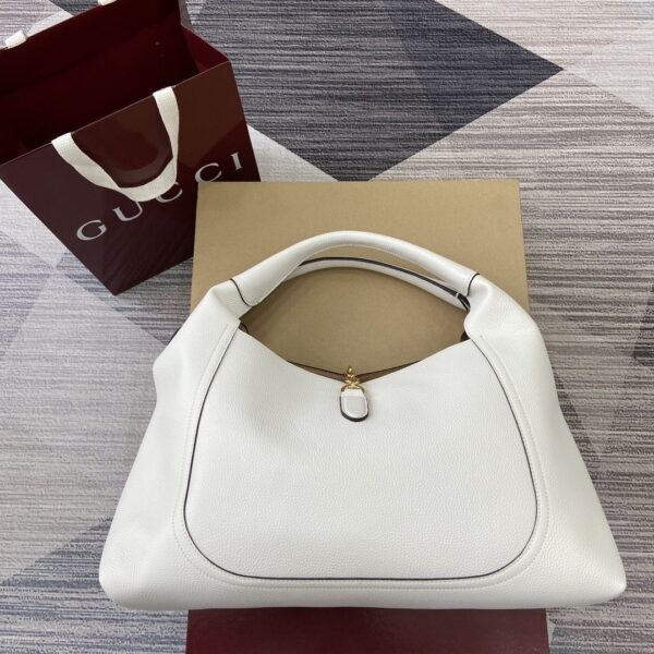 GG Softbit Maxi Shoulder Bag 837466-1
