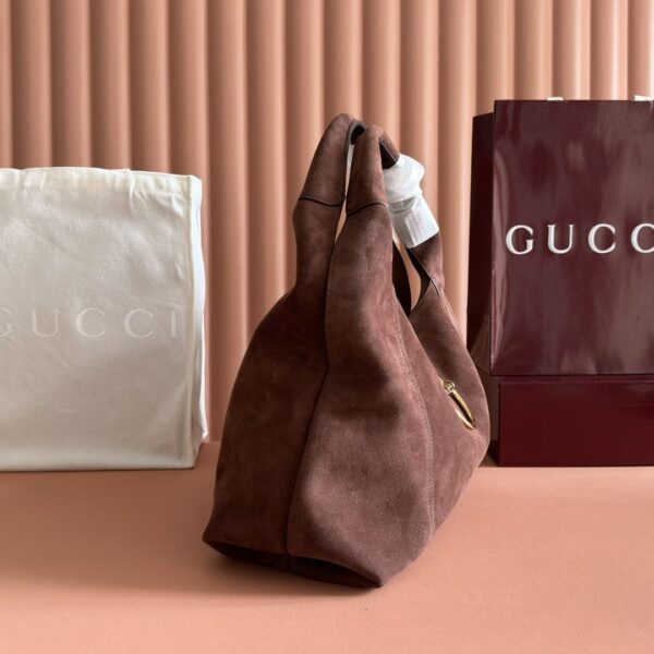 GG Softbit Maxi Shoulder Bag 837466