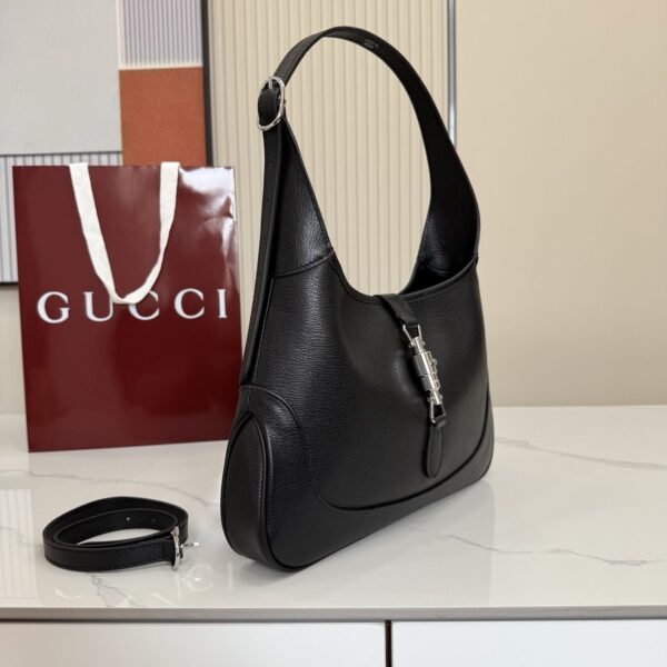 GG Jackie 1961 Medium Shoulder Bag 863136-1