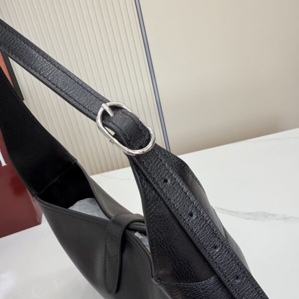 GG Jackie 1961 Medium Shoulder Bag 863136-1