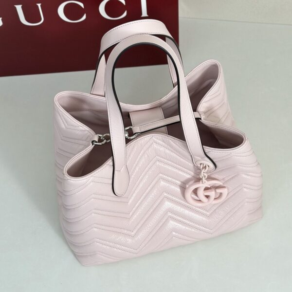 GG Marmont Medium Tote Bag 855279