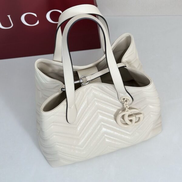GG Marmont Medium Tote Bag 855279