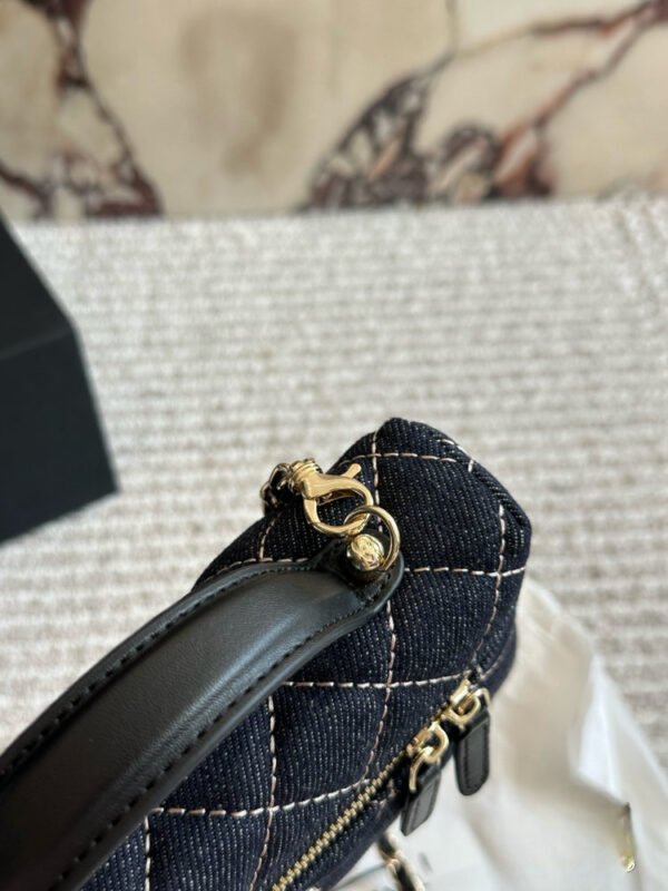 Modern Style Trendy Bag C4101