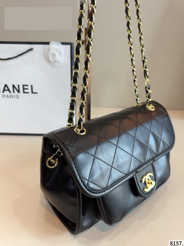 Modern Style Trendy CN Handbag CC261112