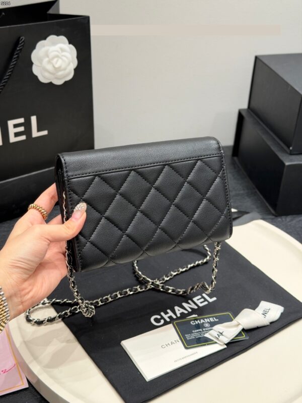 Modern Style Trendy CN Handbag CC261211