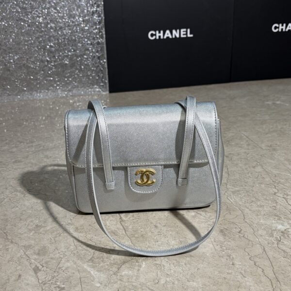 Iconic CN Handbag 7031