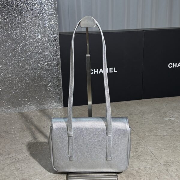 Iconic CN Handbag 7031