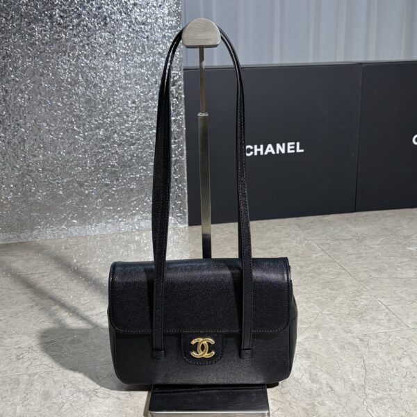 Iconic CN Handbag 7031