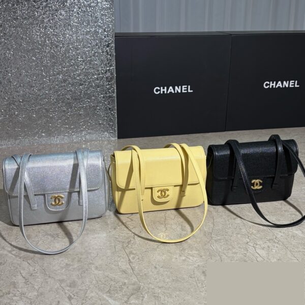 Iconic CN Handbag 7031