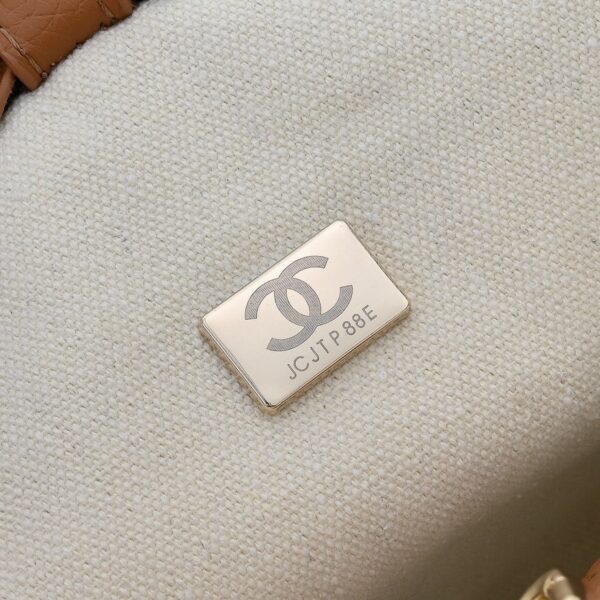 Iconic CN Handbag 7078