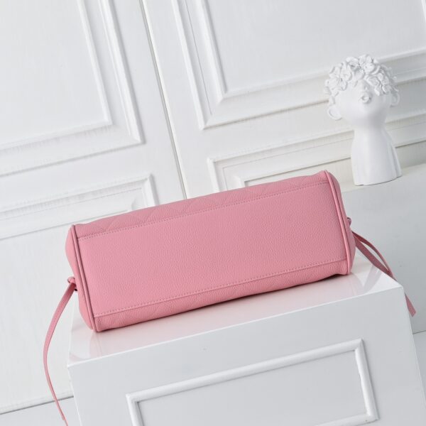 Iconic CN Handbag 7078