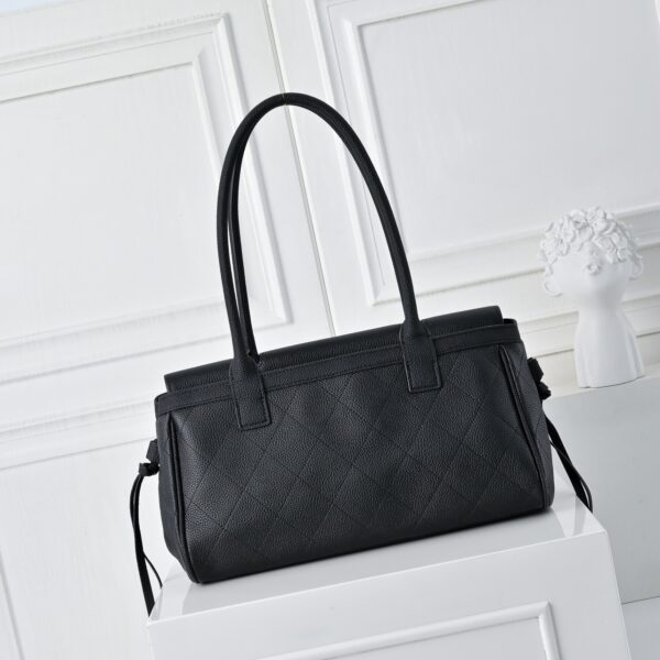Iconic CN Handbag 7078