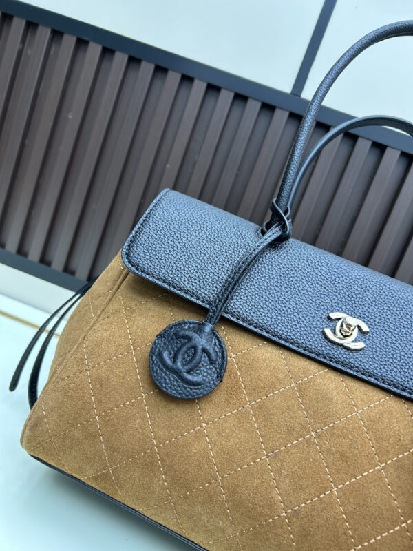 Iconic CN Handbag 019-092