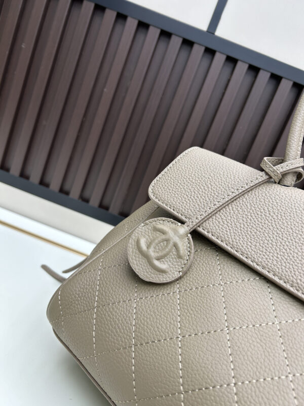 Iconic CN Handbag 019-092