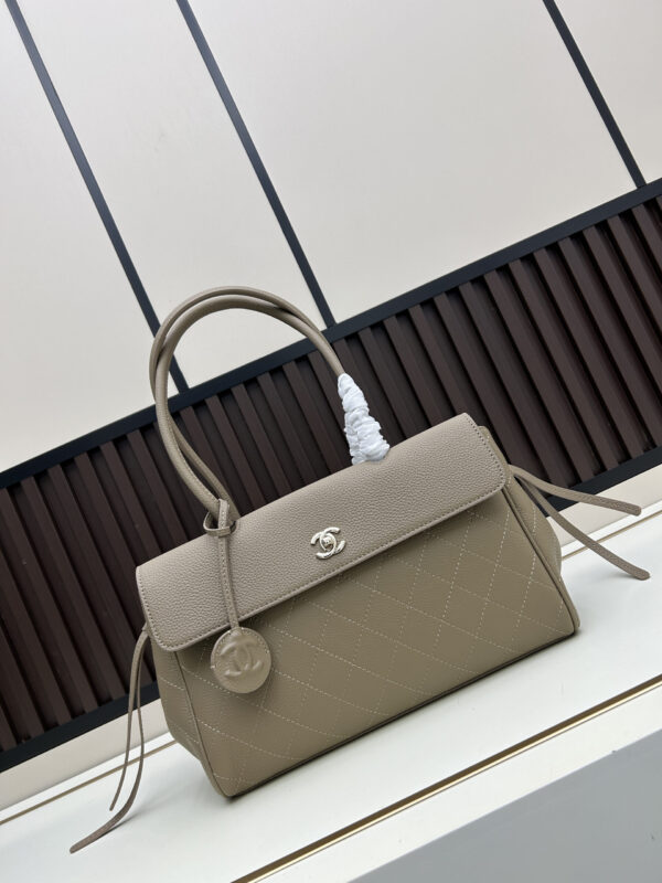 Iconic CN Handbag 019-092