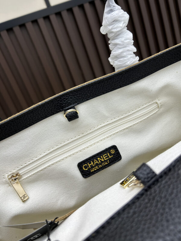 Iconic CN Handbag 019-092