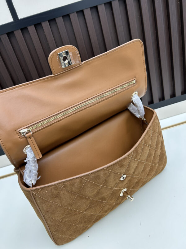 Iconic CN Handbag C014