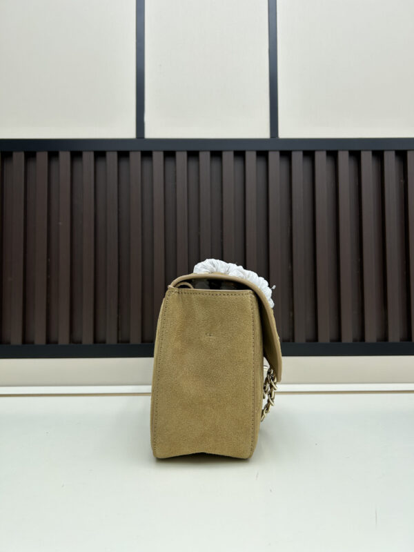 Iconic CN Handbag C014